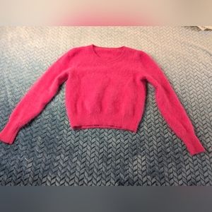 Fuzzy Rabbit Hair Hot Pink Sweater. No label.  Fits like an XS. Beautiful!